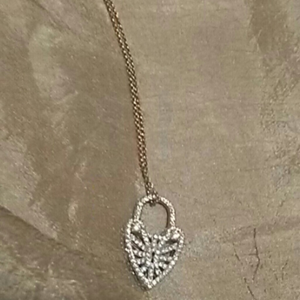 NADRI CRYSTAL HEART NECKLACE